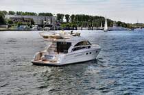 Motoryacht  Little Swanny  am 01.08.09 in Travem�nde gesehen.