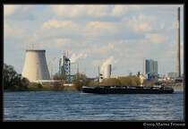 Am Rhein bei Duisburg Walsum - GMS Grete-Marie ENI 04008230 f�hrt zu Berg