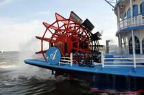 Das Schaufelrad der  Lusiana Star 