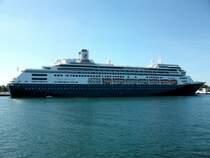 MV Rotterdam in Warnem�nde (19.08.09)