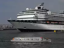 Die CELEBRITY CENTURY in Amsterdam
