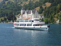 MS Gotthard vor dem Park Hotel Vitznau