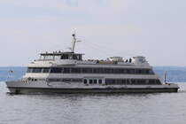 Die  Graf Zeppelin  auf dem Bodensee (11.08.10)