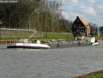 Name: BM 5277
gemeldet in: Bydgoszcz
Nationalitt: Polnisch
Europanummer: 08430080

Lnge: 56,66 m
Breite: 7,58 m
Tiefgang: 1,85 m
Tonnage: 509 t

Maschinenleistung: 2 x 121 kW / 165 PS
Maschinen-Hersteller: 2 x PZM Puck UE 680/193/1

Baujahr: 1967
Erbaut in: Polen
Bauwerft: Plocka Stocznia Rzeczna, Plock