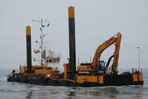 Die Martin Friedrich Flagge:Deutschland L�nge:40.0m Breite:11.0m am 08.12.10 vor der Alten Liebe Cuxhaven aufgenommen.