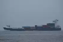 Feeder Atair J IMO-Nummer:9296999 Flagge:Zypern L�nge:132.0m Breite:18.0m Baujahr:2004 Bauwerft:Detlef Hegemann Rolandwerft,Berne Deutschland unterwegs vor Cuxhaven am 08.12.10