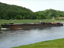 Das tschechische Frachtschiff MN 7304, Děč�n (Tetschen-Bodenbach) die Elbe zu Berg kurz vor Mei�en; 09.05.2009
