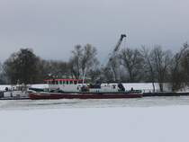 Eisbrecher KIETZ in Schwedt/O. am 31.12. 2010.