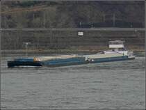 Schubverband auf dem Rhein in der N�he von Oberwesel aufgenommen am 19.03.2010.