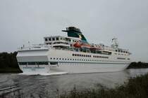 Die Alexander von Humboldt (INO 8709573) am 25.09.2010 im Nord-Ostsee-Kanal zwischen R�sterbergen und Breiholz.