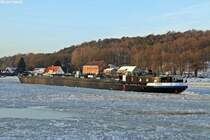 Name: INKA
gemeldet in: Bremen
Nationalit�t: Deutsch
EuNr.: 05500100
L�nge: 85m
Breite: 8,2m
Tonnage: 1320t

Aufgenommen in Bergesh�vede zu Tal im Januar 2011.