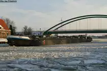 Name: INKA
gemeldet in: Bremen
Nationalit�t: Deutsch
EuNr.: 05500100
L�nge: 85m
Breite: 8,2m
Tonnage: 1320t

Aufgenommen in Riesenbeck zu Tal im Januar 2011.