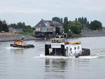 ATLANTIS(IMO:2007085;15,5x7mtr;Baujahr 1972) �berholt mit ihren 860PS die MON-DESIR(2205284);100902