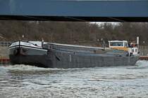 Name: Confiance
ex. Name: Julianne
gemeldet in: Maasbracht
Nationalitt: Niederlndisch
Europanummer: 02315129
Lnge: 55 m
Breite: 6,6m
Tiefgang: 2,5m
Tonnage: 632t
Maschinenleistung: 400 PS
Maschinen-Hersteller: Volvo
Bugstrahl: 195 PS
Baujahr: 1929
Erbaut in: Belgien
Bauwerft: Jambon, Ombret

DIe Confiance in Riesenbeck zu Tal (DEK km 106,4)