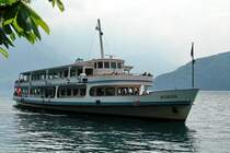 Schweiz - Die MS Europa bei der Anlegestelle Vitznau am Vierwaldst�tter See. Die Fahrt geht noch weiter nach Luzern . 1.5 2007