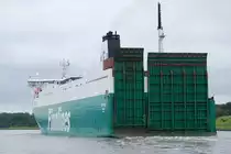 Die Finnpulp IMO-Nummer:9212644 Flagge:Schweden L�nge:187.0m Breite:27.0m Baujahr:2002 Bauwerft:Jinling Shipyard,Nanjing China auf dem Nord-Ostsee-Kanal bei Rendsburg am 26.06.11