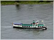 Das Schiff  C�CILIA  bei einer Rhein- und Moselrundfahrt in Koblenz, aufgenommen vom Schloss Ehrenbreitstein am 24.06.2011.