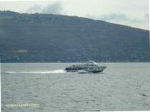 GALILEO GALILEI am 2.4.2010 auf dem Gardasee H�he Torri del Benaco / 
Tragfl�chenboot / L�a 28,6 m, B 11,0 m / 2 x MTU 12V 331TC 82 Diesel � 960 kW, 2 x Festpropeller, 63 km/h  /  max. Pass. 186 / 1982 bei Cantiere Navali Rodriquez, Messina /
