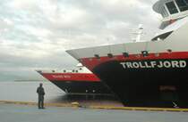 Der Bug der MS Trolfjord und der MS Richard With in Molde am 20.06.2011 gesehen.
(Beide auch auf Video). 