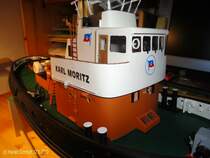 KARL MORITZ (Detail) am 12.1.2012, Baufortschritt: Beschriftung /
Modell des Hafenschleppers  Karl Moritz  ex  Fairplay I  im Ma�stab 1:33 z.Zt. im Bau, entsteht aus dem HEGI-Baukasten  Fairplay V . 