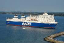 L�beck-Travem�nde, MS EUROPALINK  IMO 9319454, passiert gleich die Nordermole von
Travem�nde... Aufgenommen: 12.08.2007