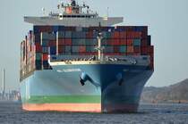 Die MOL Celebration IMO-Nummer:9321251 Flagge:Bahamas L�nge:316.0m Breite:46.0m Baujahr:2008 Bauwerft:Mitsubishi Heavy Industries,LTD.Nagasaki Shipyard,Nagasaki Japan nach Hamburg einlaufend aufgenommen vor Finkenwerder am 14.01.12