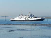 WDR F�hre Insel Amrum am 01.10.2011 vom Anleger Dageb�ll aus fotografiert. Die Insel Amrum sollte schon vor l�ngerer Zeit verkauft werden, war im Oktober 2011 aber immer noch im Einsatz. Sie ist, soweit ich wei�, das letzte Schiff der Amrumer Reederei, die von der Wyker Dampfschiff Reederei aufgekauft wurde.