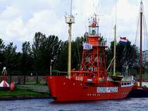 NOORD-HINDER,Lichtschiff-Nr12; (L=45,40; B=8,35m; Feuerh�he 16m; Besatzung 11Mann; aktiv von 1963�1994)ist nun in Hellevoetsluis zu Besichtigen; 110828