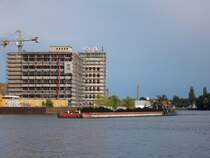 Schiff 5608260 am 23.6.2007 in Sch�neweide.