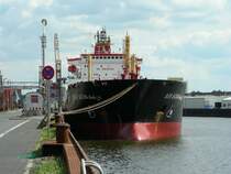 die  BEN AICHA  im Bremer Inlandshafen beim l�schen seiner Fracht