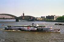 Raddampfer  Goethe  in K�ln (15. Mai 1989). Das Bild zeigt den Zustand vor der Restaurierung.