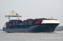 Die aus Hamburg auslaufende Charlotta IMO-Nummer:9432232 Flagge:Luxemburg Lnge:168.0m Breite:27.0m Baujahr:2009 Bauwerft:Sietas,Hamburg Deutschland Stellpltze fr 1425 TEU aufgenommen am 14.04.12 vor Schulau Wedel.