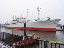 ein zum Hotel gewordener  �ppelkahn , der wohl noch ab und an ablegt