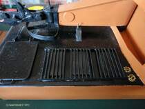 KARL MORITZ 039  (Detail) am 2.7.2012, Baufortschritt: Oberlicht auf Maschinenraum /
Modell des Hafenschleppers   Karl Moritz  ex  Fairplay I  im Ma�stab 1:33, entstanden  aus dem HEGI-Baukasten  Fairplay V     
