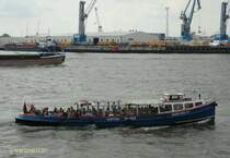 Nordsee VII (ENI 05105140) am 5.8.2011, Hamburg, Elbe H�he Binnenhafen / 
Barkasse / Kapit�n Pr�sse / L�a 15,65 m / 58 Pass. / Baujahr 1924

