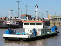 Die Hol Blank am 03.04.2013 vor der Nordschleuse in Bremerhaven.