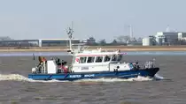 Die Wasserschutzpolizei 4 am 03.04.2013 auf der Weser vor Bremerhaven.