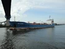 BRO ANTON  (IMO 9150614) am 20.10.2013, Hamburg, Köhlbrand, unter der Köhlbrandbrücke /
ex UNITED ANTON, bis 05.2000 / 
Chemikalien- und Produktentanker  / BRZ 11.375 / Lüa 144,08 m, B 23,19 m, Tg 8,7 m / 1 MAN B&W-Diesel, 8.810 kW, 12 kn / gebaut 1999 in Vigo, Spanien/ Eigner: Maersk Tankers, Kopenhagen / Flagge, DK /
