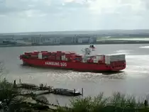 Paranagua Express (IMO 9444728 , 299,95 x 42,80) läuft am 13.04.2014 Höhe Blankenese auf der Elbe zu Berg nach Hamburg ein.