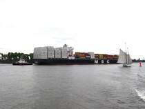 MSC FABIENNE   Containerschiff  Finkenwerder   02.05.2014      294 x 32m