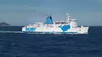 MOBY LOVE  (IMO 7207451) am 16.5.2014 von Portoferraio (Elba) kommend nach Piombino MOBY  /
ex: Moby Love 2 (1998-2002), King Orry (1990-1998), Channel Entente (1989-1990), Saint Eloi (1975-1989) /
RoPax-Fähre / BRZ 7.657 / Lüa 114,59 m, B 18,62 m, Tg 4,11 m / 2 Pielstick-Diesel, ges. 10.740 kW, 14.607 PS, 21,8 kn / 1100 Fahrgäste, 220 Fahrzeuge / 1975 bei Cantieri Navali di Pietra Ligure, Pietra Ligure, Italien.  / Flagge: Italien, Heimathafen: Neapel /
