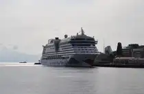 Nach kurzer Fjordfahrt erreicht AIDAluna am Nachmittag des 28.7.2014 Molde am gleichnamigen Fjord.