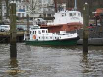 GELLEN am 26.2.2014, Hamburg, Museumshafen Övelgönne /
Ehem. Lotsenversetzboot / Lüa 13,62 m, B 4,15 m, Tg 1,8 m /1 Diesel, 73,6 kW, 100 PS / 1951 bei Schiffswerft Rechlin / Flagge: Deutschland, Heimathafen: Rostock, Museumshafen /
