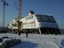 Die M/S  Midnatsol  w�hrend der Baufase in der Fosen MV in Rissa; 05.02.2003