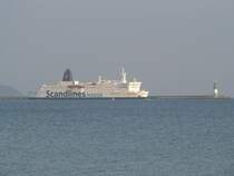 Das Scandlines-Schiff Trelleborg erreicht am 30.12.2007 den F�hrhafen Sassnitz (Mukran). Es kommt gerade aus dem schwedischen Trelleborg und hat eine 3 1/2-st�ndige Fahrt hinter sich.