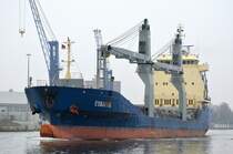 Die Esbjerg IMO-Nummer:9457103 Flagge:Antigua und Barbuda Länge:108.0m Breite:17.0m Baujahr:2010 Bauwerft:Rongcheng Xixiakou Shipbuilding,Rongcheng China am 03.12.14 im Nord-Ostsee-Kanal aufgenommen. 