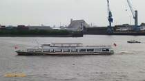 LÜNEBURGER HEIDE am 1.5.2014, Hamburg, Elbe /
Binnenfahrgastschiff / Lüa 45,9 m, B 8,2 m, Tg 0,9 m / 2 MAN-Diesel, ges. 324 kW, 440 PS / 1988 bei Lux-Werft, Mondorf am Rhein / max. 300 Pass. /
