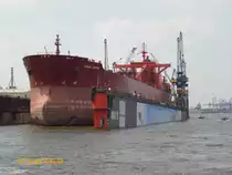 YEOMAN BRIDGE  (IMO 8912302) am 18.7.2014, Hamburg, Elbe, Blohm + Voss Dock 10, beim Ausdocken /
ex: Eastern Bridge (1991 - 2010) / 
selbstentladender Bulker / BRZ 55.594 / Lüa 249,9 m, B 38,0 m, Tg 15,02 m / 1 MAN B&W–Kawasaki-Diesel, 15.396 kW, 20.939 PS / 1991 bei Hashihama Zosen, Fukujama, Japan / Haimathafen: Nassau /
