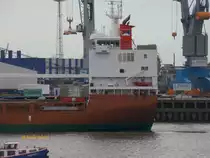 MERWEDEGRACHT (IMO 9571519) am 6.5.2014, Hamburg einlaufend, Elbe, drehen und festmachen am Süd-West Terminal /
Stückgutfrachter / BRZ 9.524 / Lüa 142,1 m, B 18,95 m, Tg 8,48 m / Laderaum: 15.640 m², 491 TEU / 1 Diesel, Wärtsilä Type 6L46, 5.430 kW, 7.384 PS, 14,5 kn / 3 Kräne á 80 t / 08.2011 bei Zhejiang Ouhua Shipyard, Zhoushan, China / Eigner: C.V. Scheepvaartonderneming Merwedegracht, Amsterdam, Niederlande / Flagge: Niederlande, Heimathafen: Amsterdam /
