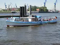 OTTO ABICHT (ENI 05108320) am 9.5.2011, Hamburg, Elbe Höhe Landungsbrücken /

Traditionelle Rundfahrt-Barkasse / Lüa 18,65 m, B 4,29 m, T 1,29 m / 100 PS / max. 97 Fahrgäste / 1917 bei Breuning, Hamburg /
